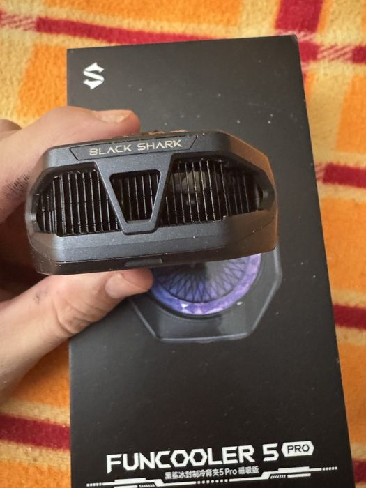 Продам кулер для телефона Black shark 5 pro