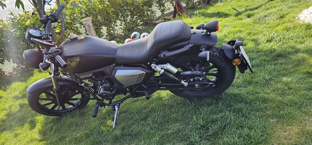 Motocicleta KEEWAY K-LIGHT 125