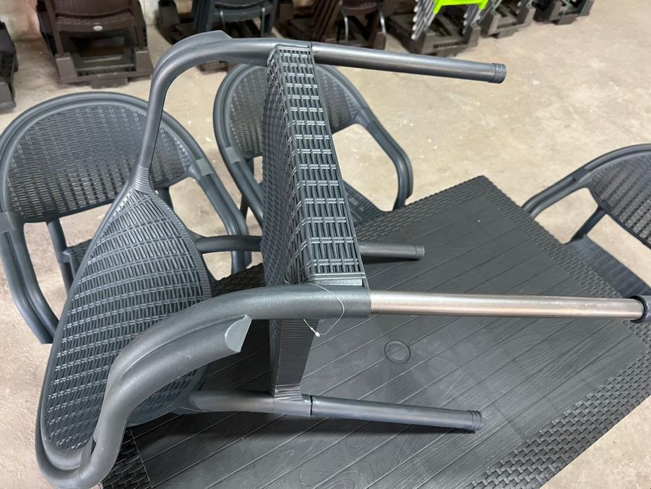 много здрав градински комплект 6 стола и маса 70/120см