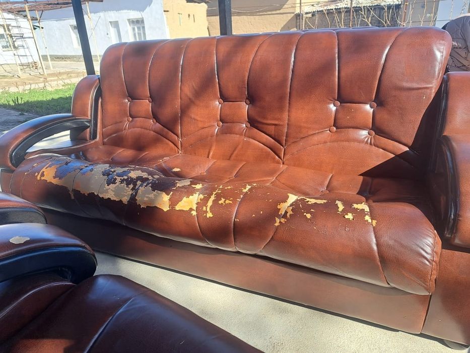 Kreslo divan sotiladi