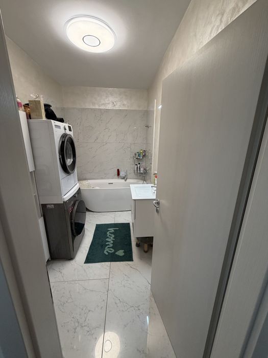 Apartament 3 camere, 72 mp