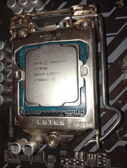 procesor i7 8700 • Anunturi gratuite • OLX.ro
