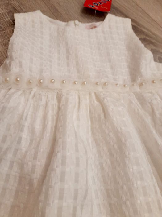 Детски рокли за 2-3 годишни. Цените са 20 лв за рокля, а плетените 15