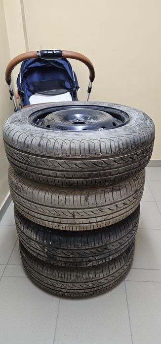 Шины 185/65/R15 комплект