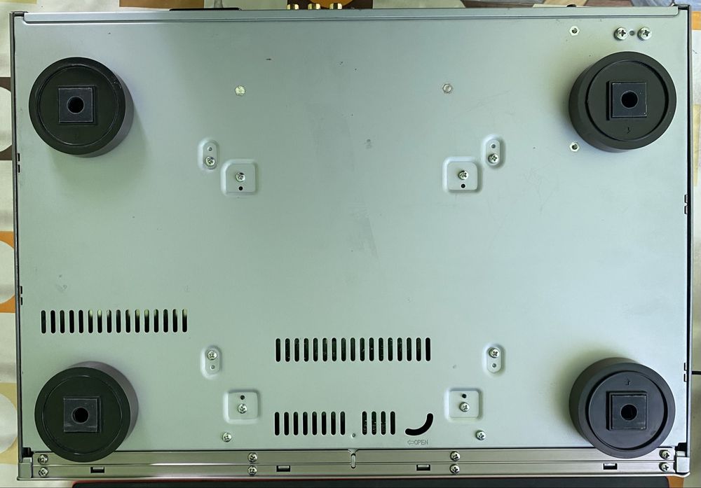 Yamaha DVD-S2700 player hi-fi SACD/DVD funcțional