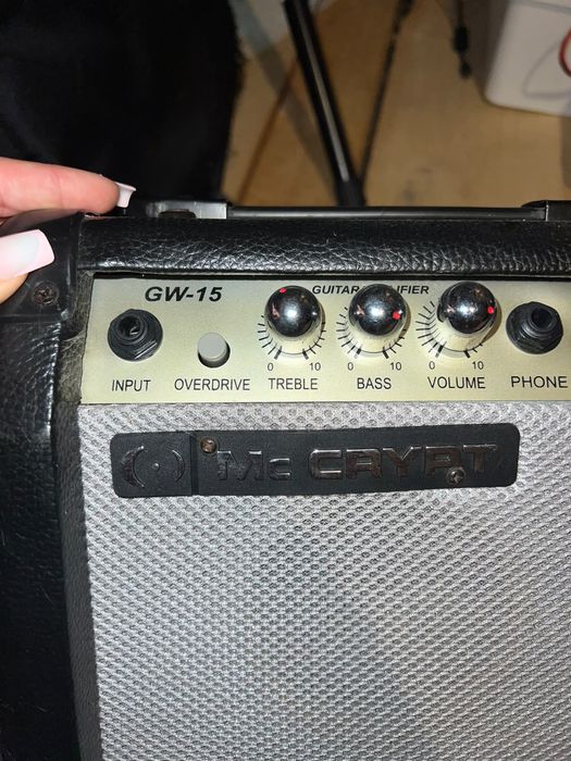 Amplificator chitară Mc CRYPT GW-15 (15W) – ideal pentru studiu / începători