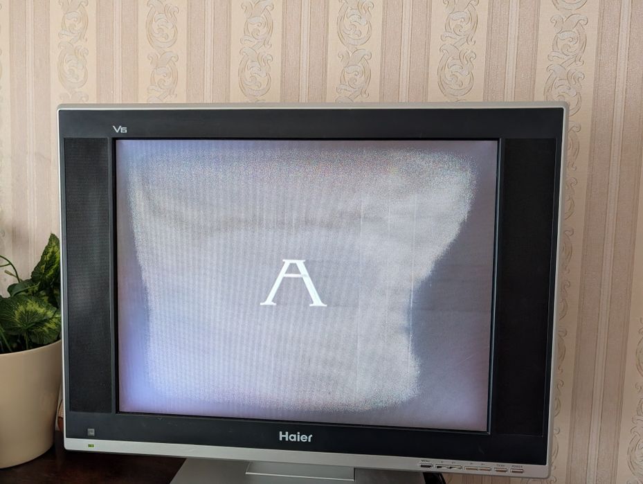 Телевизор Haier L20AV6-A0