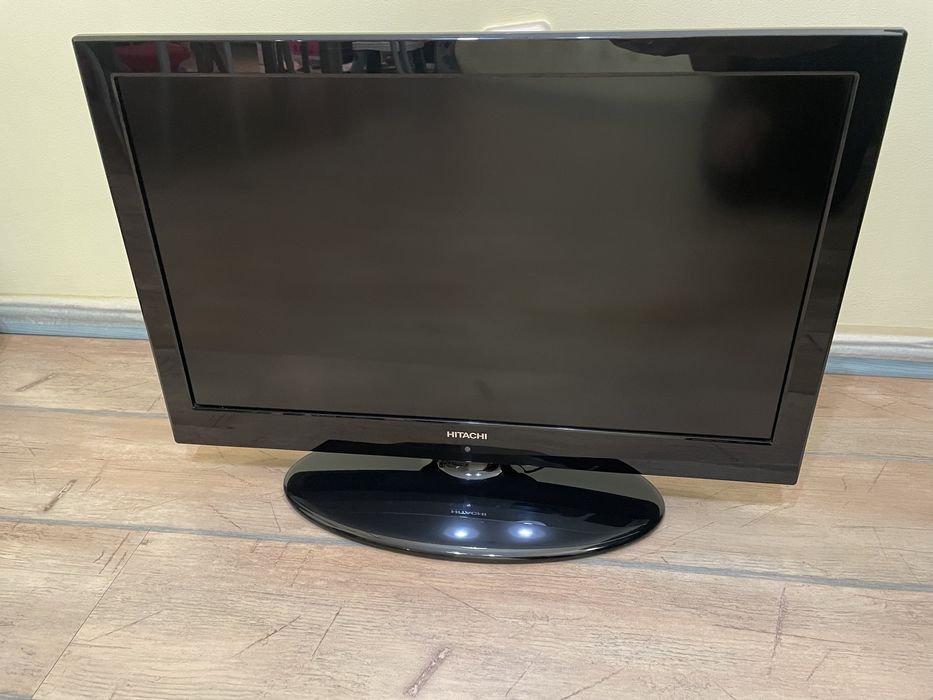 Телевизор Hitachi 26’’ - работещ