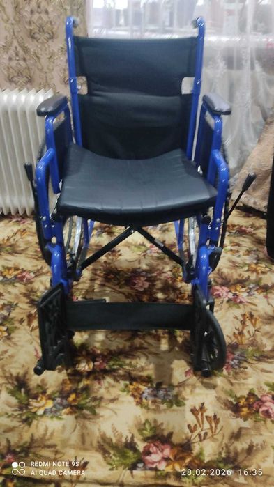 Инвалидная коляска