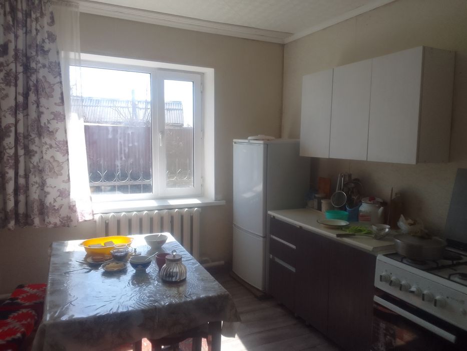 Үй сатылады 3 бөлме