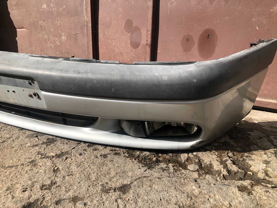 Предна броня от Рено лагуна комби 98г Renault laguna 1998