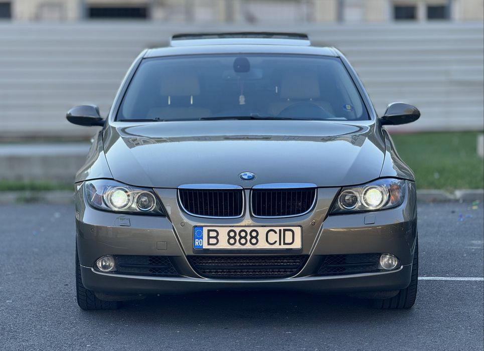 BMW e90 -320d- Automata// Navi,Xenon,Trapa,Memorii,Senzori, Piele Crem