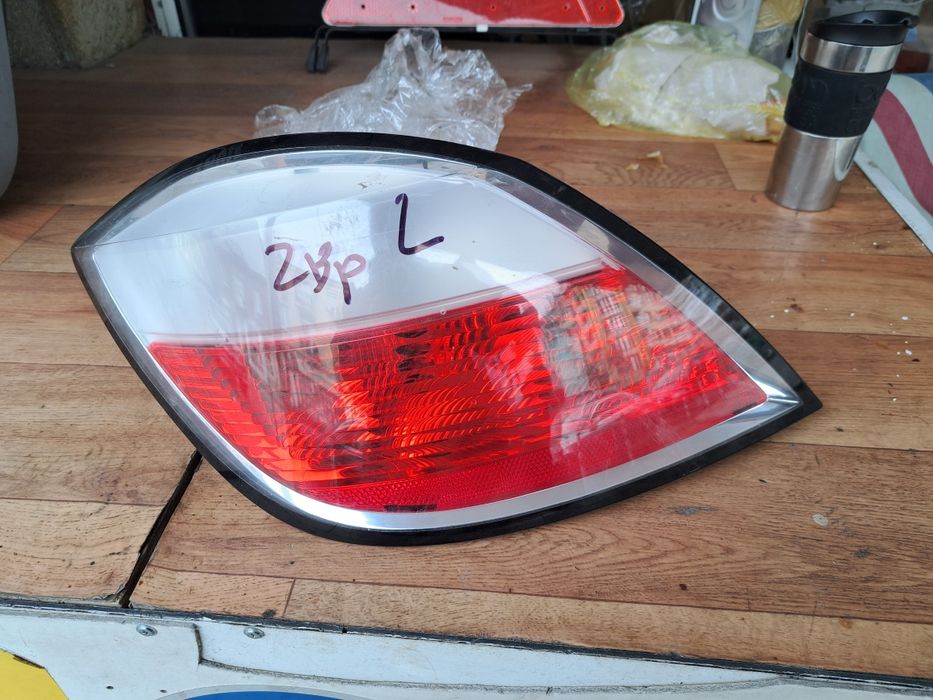 Оригинални стопове за Opel Astra H HB. ляв. десен.