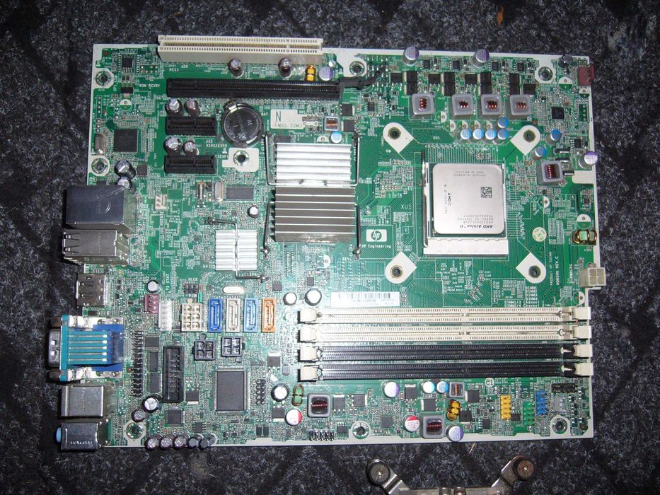 Kit PC HP 6005 PRO SFF procesor AMD Athlon II X2 220