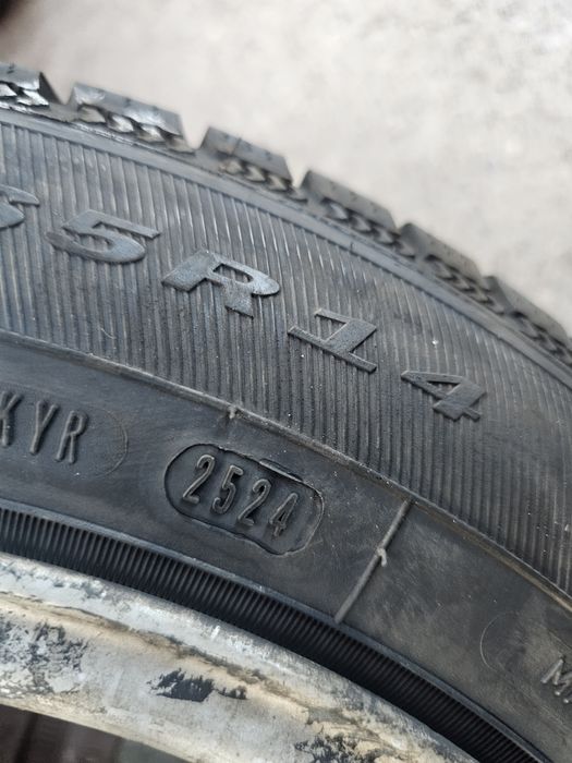 Продавам зимни гуми с джанти 175/65/14