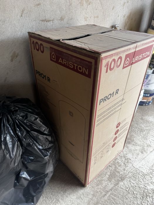 Продам водонагреватель Аристон