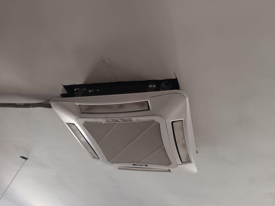 Кондиционер gree-42 GUHN42NM3HO