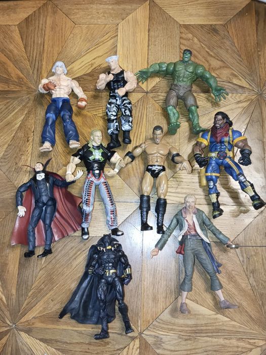 Разные коллекционные фигурки