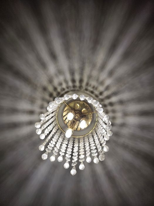 Люстры хрустальные3шт