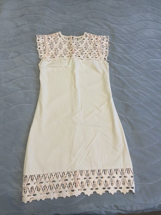 Дамска рокля в прасковен цвят