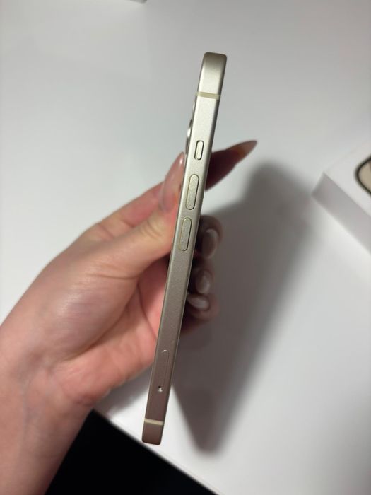 Vand iphone 15 128GB yellow 91% baterie