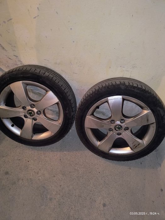 Продавам 4 бр. Оригинални алуминиеви джанти 17" за Skoda Octavia (5x112)