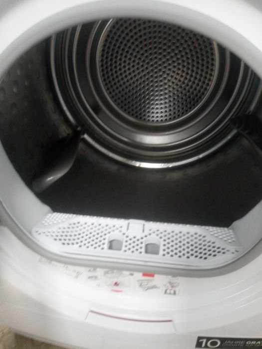 Сушилня с термопомпа Аег Aeg Series 8000 А+++ 8кг. 2 години гаранция!