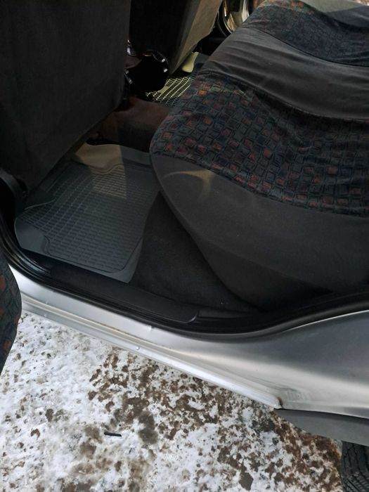 Продам опель Vita 2000 год 1.4