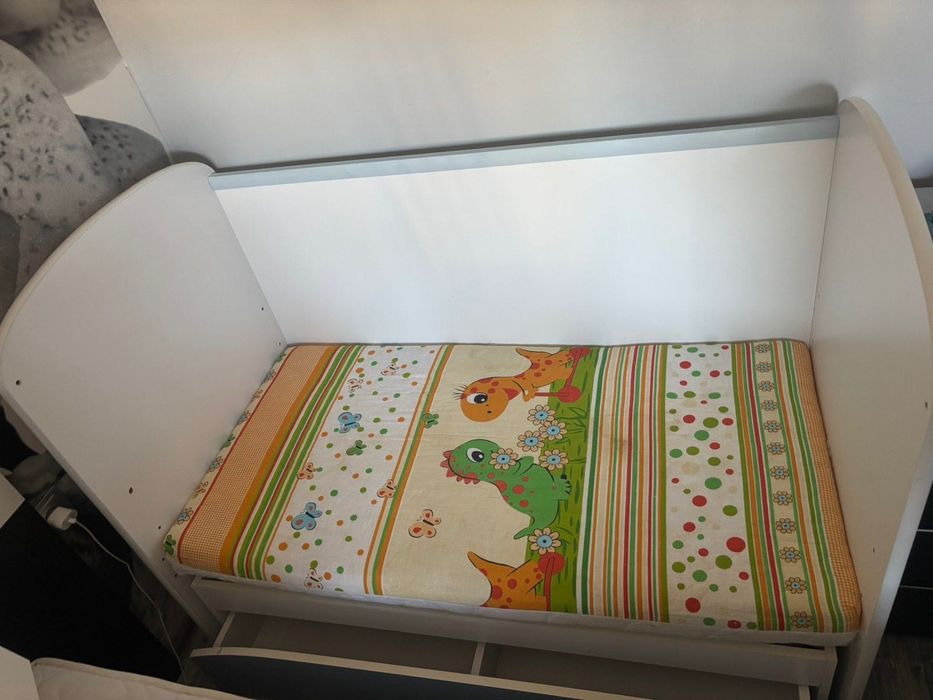 Дървена кошара  150лв.