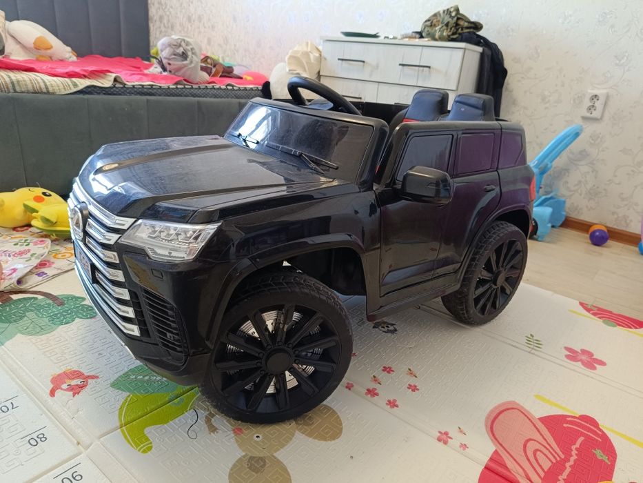 Детская машина электрическая