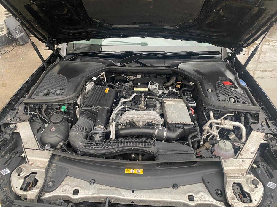 dezmembrez mercedes E class W213/far w213/ bara fata w213