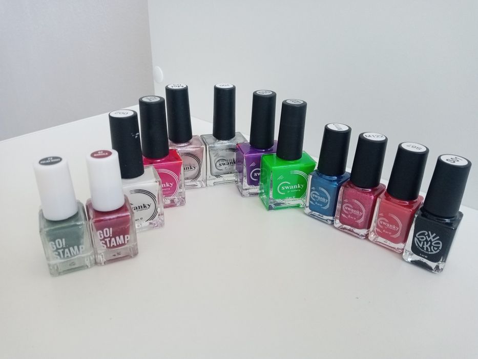 Для дизайна ногтей стемпинг