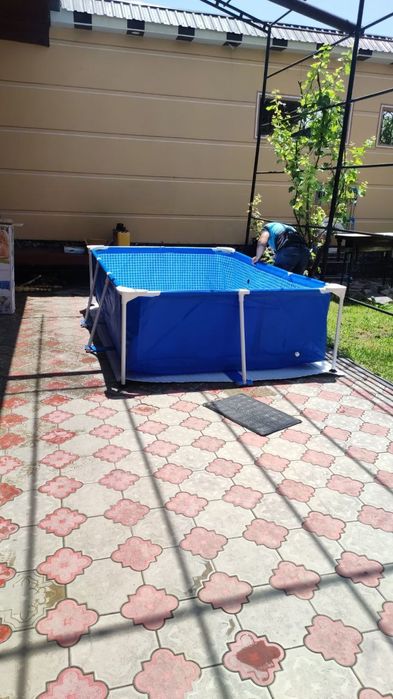 Бассейн INTEX...