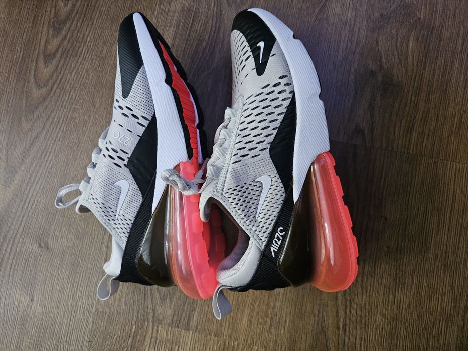 Маратонки Nike Air Max 270