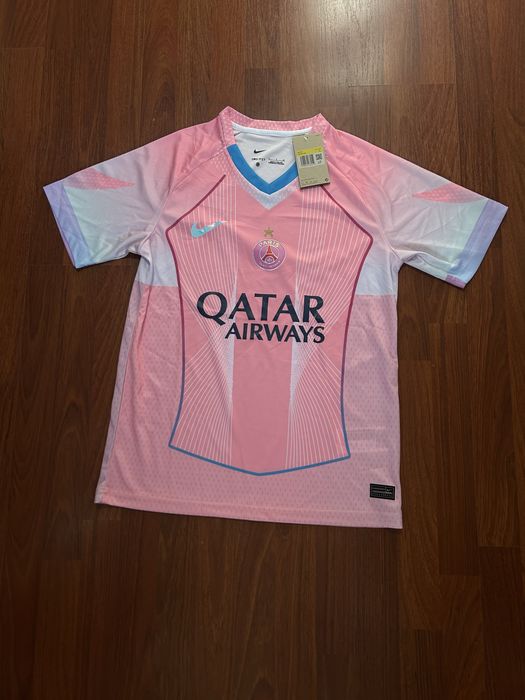 tricou roz nike fotbal jersey