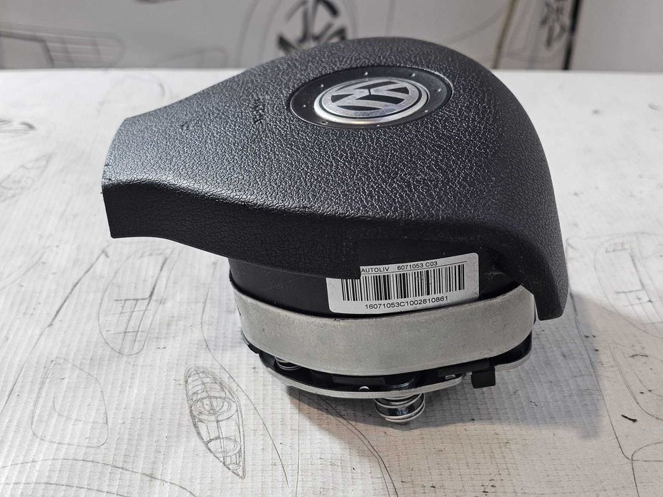 Airbag volan Volkswagen Tiguan 5N / Golf 5 / Jetta 3 / Passat B6 2007-2011 2010 2.0 TDI Cod OEM: 6071053C03, 6071053, 1K0880201 (5E3)