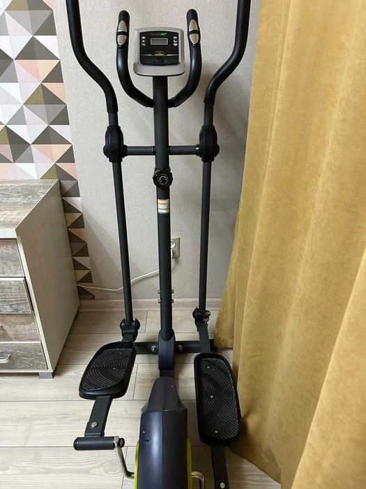 Эллиптический тренажёр