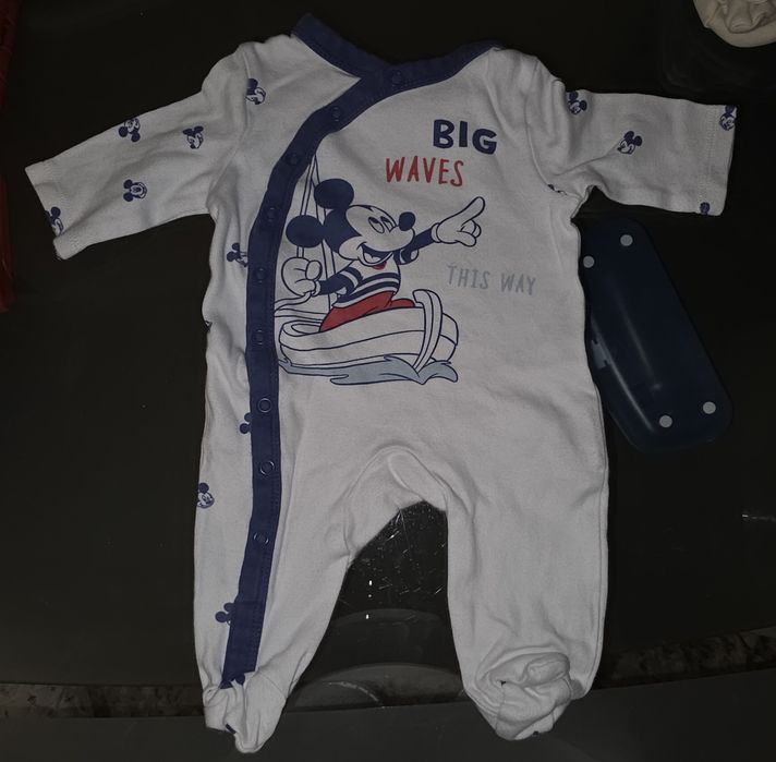 Hainute nou nascut baietel