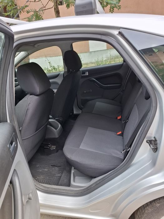 Ford Focus 1.6 Hatchback