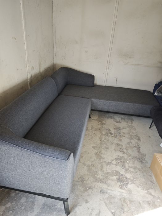 Кресла и дивани чисто нови