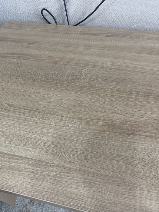 Стол письменный в отличном состояний