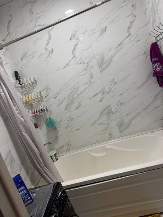 Sheriklikga kam odam turadigan akuratni izlagan bollarga yoki qizlarga