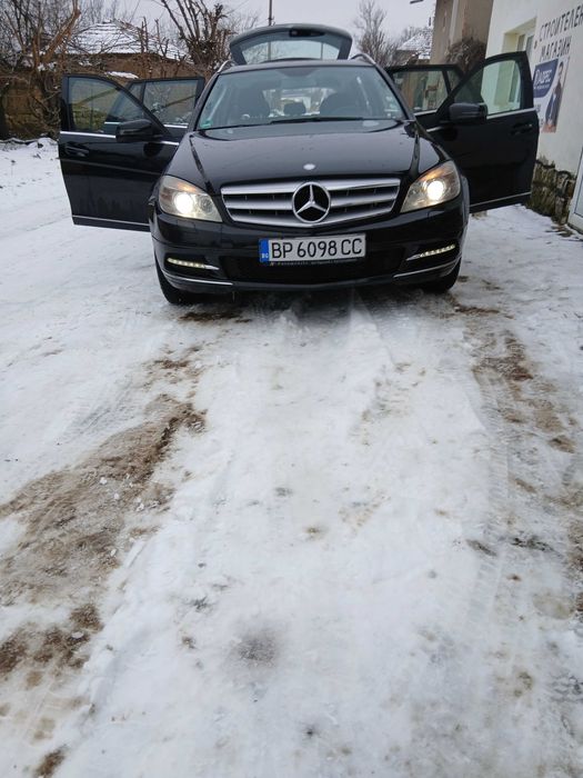 Продавам с всичко платено