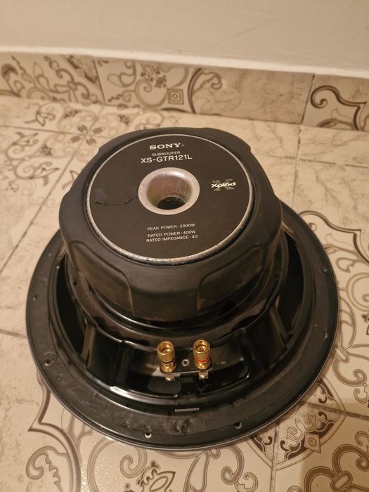 Subwoofer pentru masina