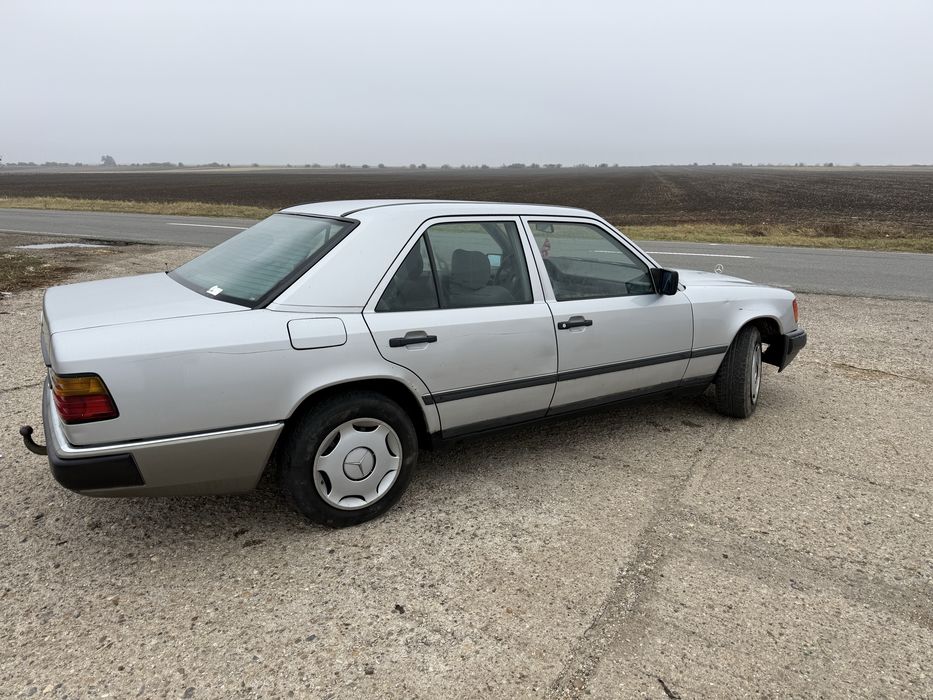 MERCEDES-BENZ E-Class 1987 — imagine 2