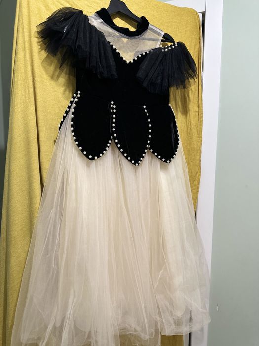 Платье нарядное для  девочки