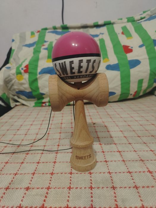 Kendama sweets de vî zare folosita  de 1 zile