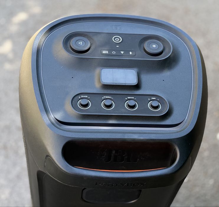 ГАРАНЦИОННА! Аудио система JBL Partybox Ultimate, 1100W, Original Pro Sound, Dolby, Wi-Fi, Bluetooth