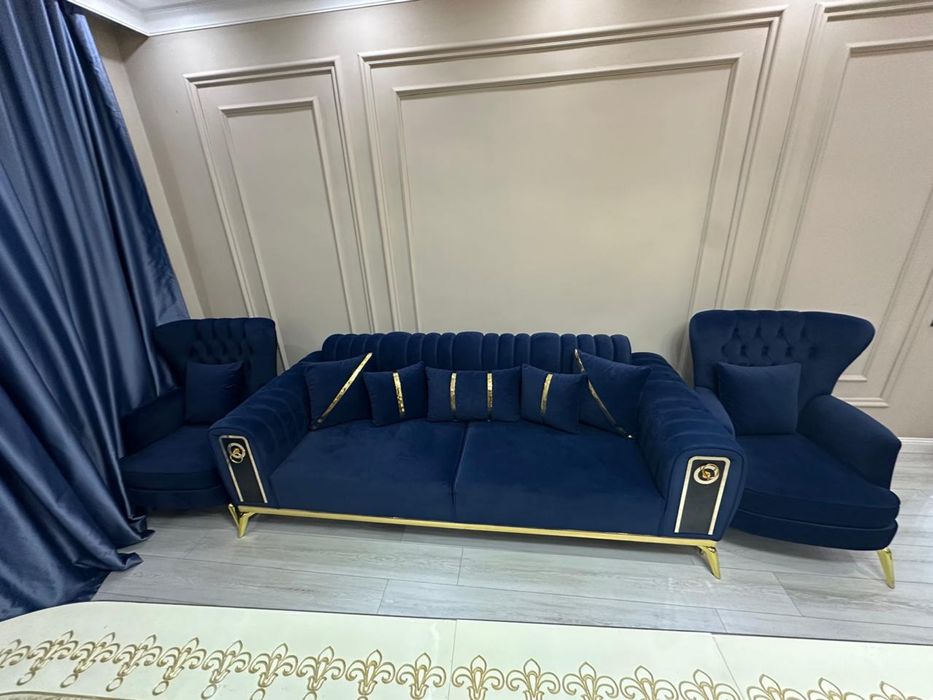 Продам  диван +2 кресла