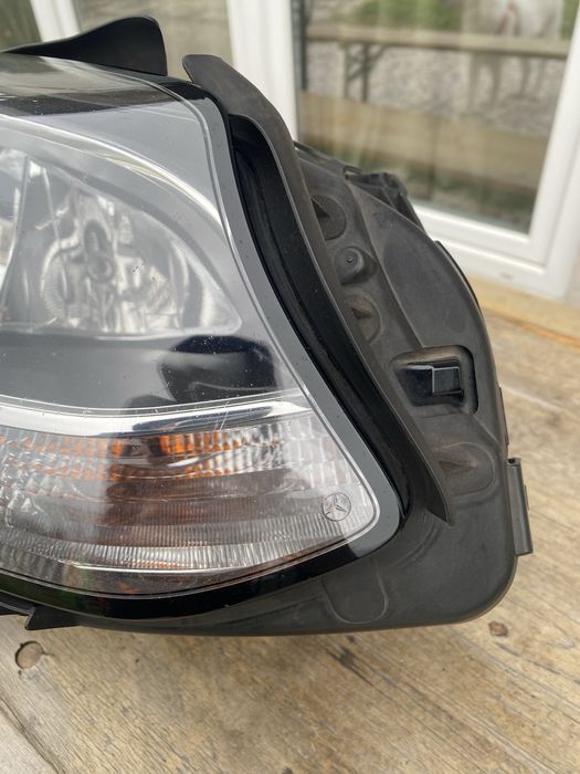 Фар десен - Mercedes B class W246,W242